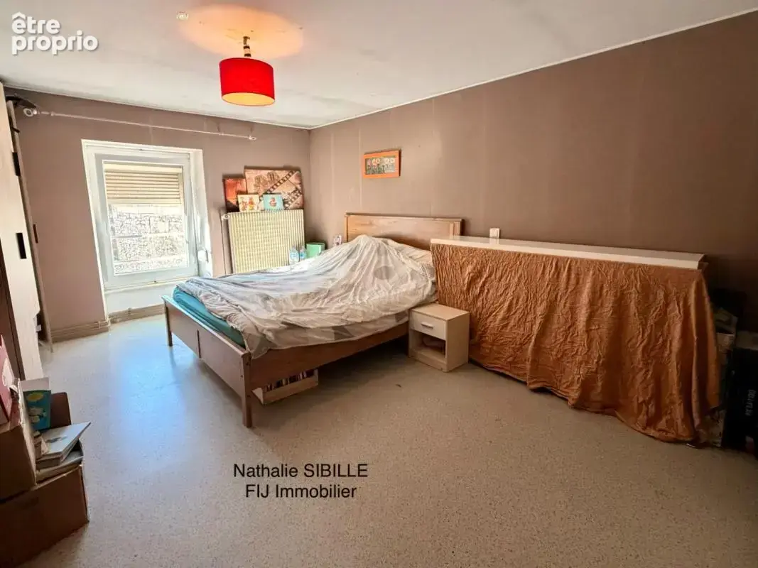 Maison 5 pièces / 135 m² / 95 000 EUR / LA ROCHE-MOREY - photo 6