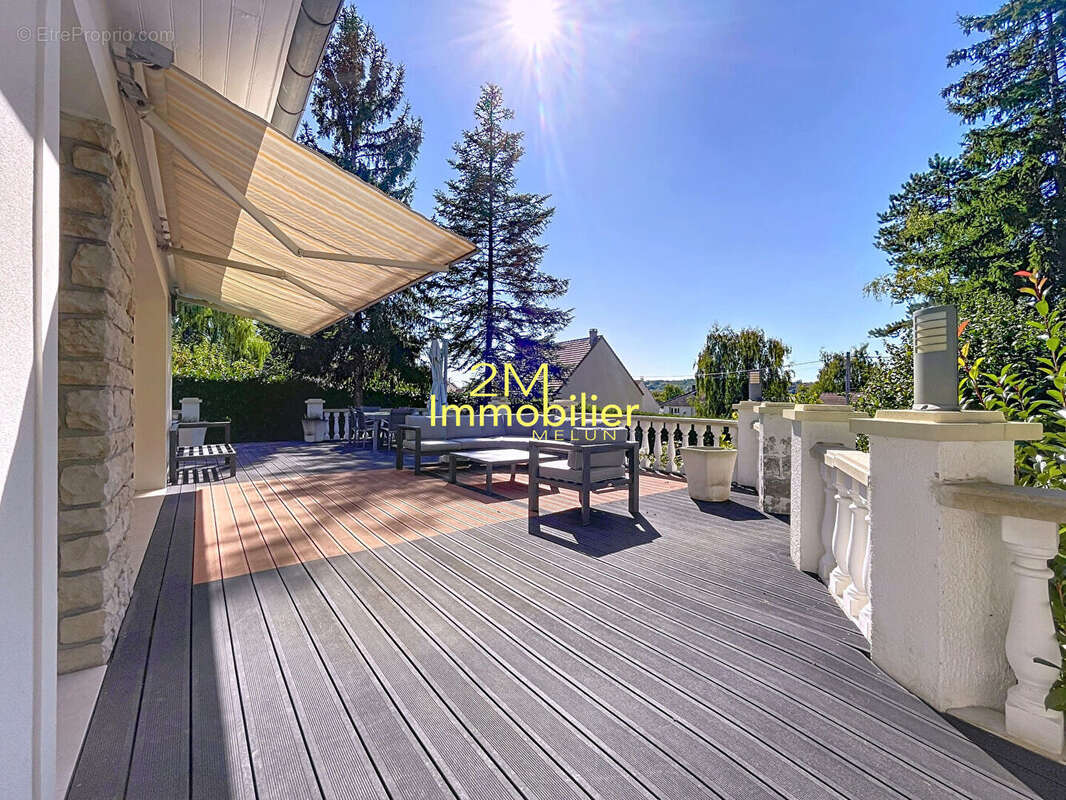 Maison à LIVRY-SUR-SEINE