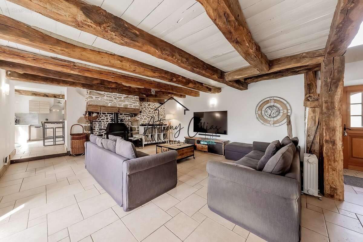 Séjour  - Maison à MOHON