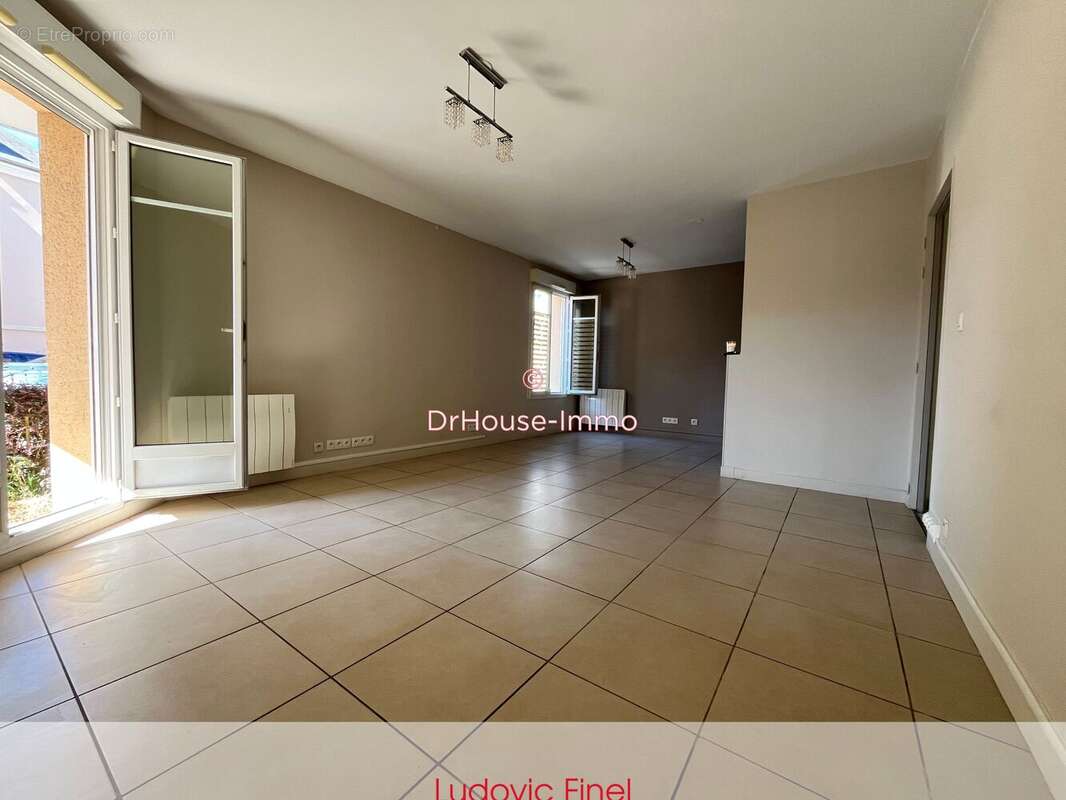 Appartement 62 m² à Douvres-La-Delivrande  - photo 2
