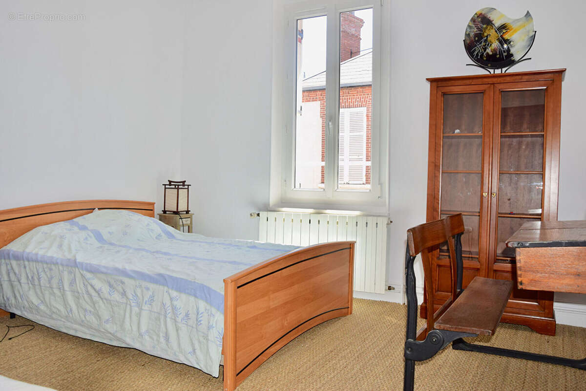 Maison à CHALETTE-SUR-LOING