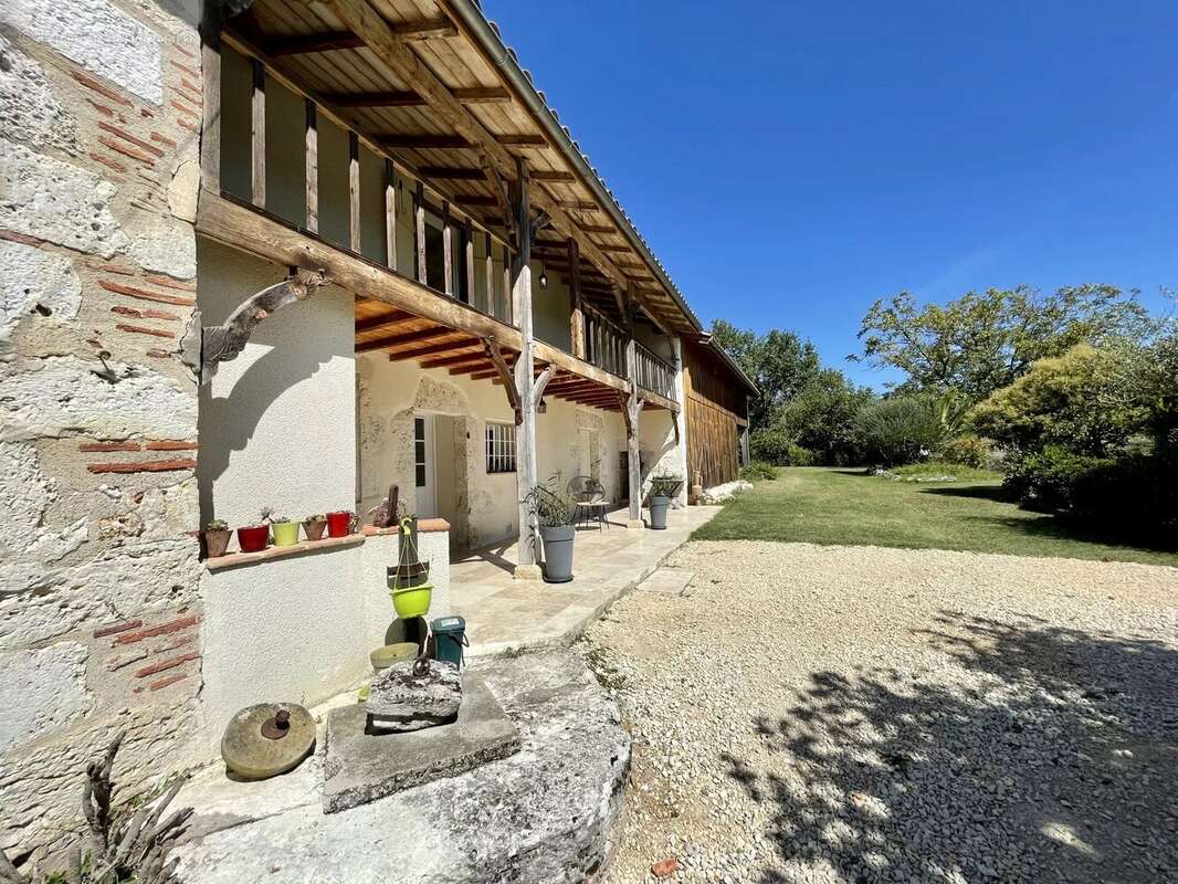 Maison à CASTELMORON-SUR-LOT