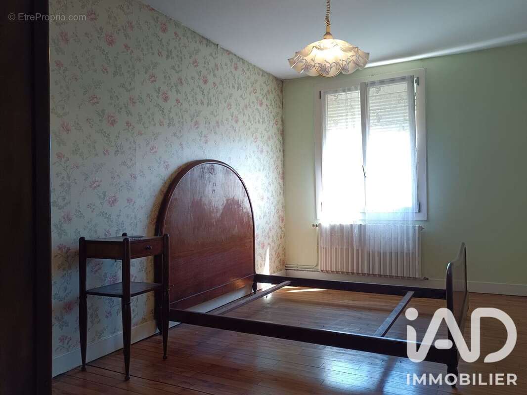 Maison 140 m² à Mialet  - photo 6
