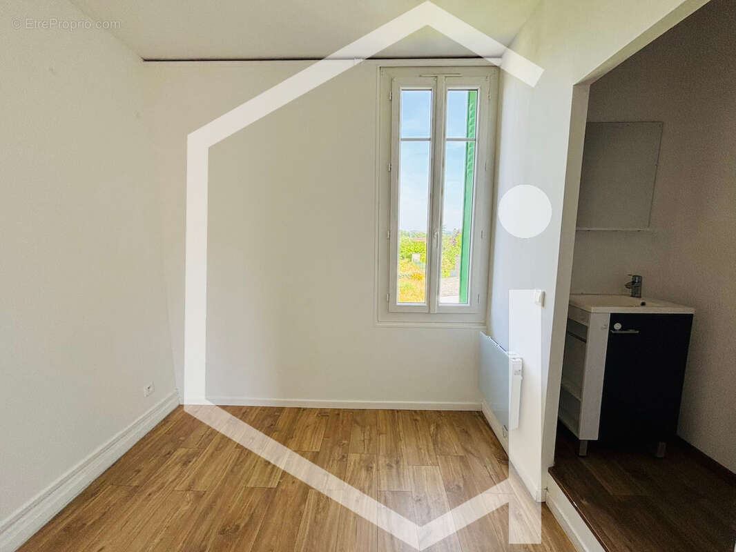 Maison à COSNE-COURS-SUR-LOIRE