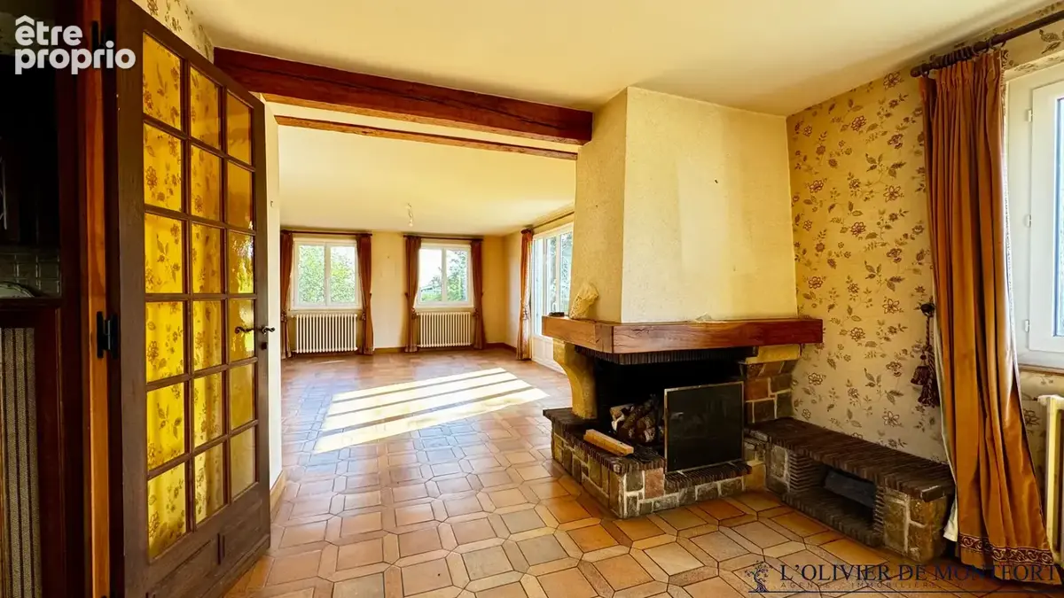 Maison de charme sur terrain de près de 2 hectares. - photo 9