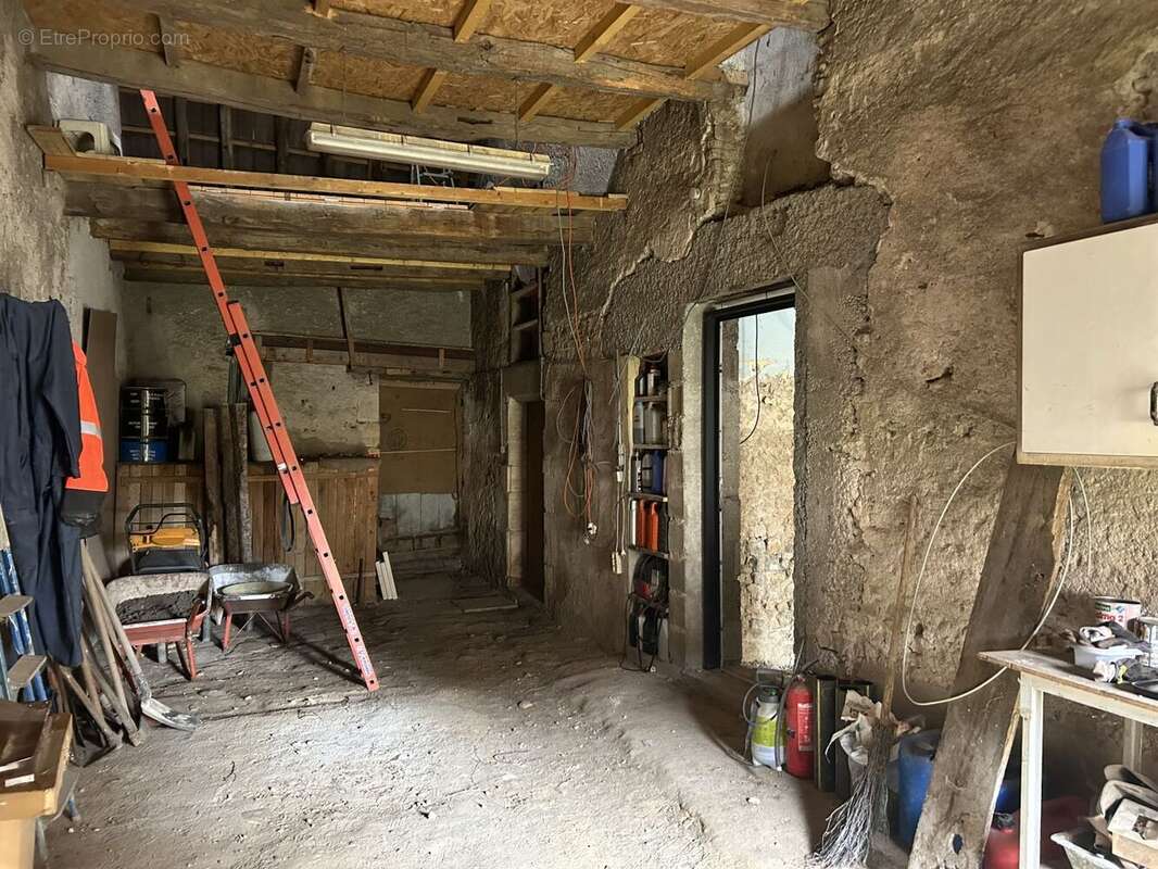 Maison à SAINT-AMAND-MONTROND