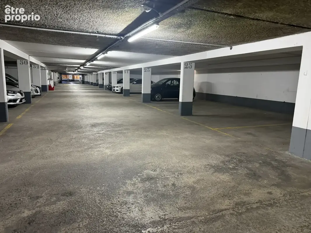 Nice-Auguste Gal: place de parking à vendre soumis au bail emphytéotique jusqu en 2058 - photo 1