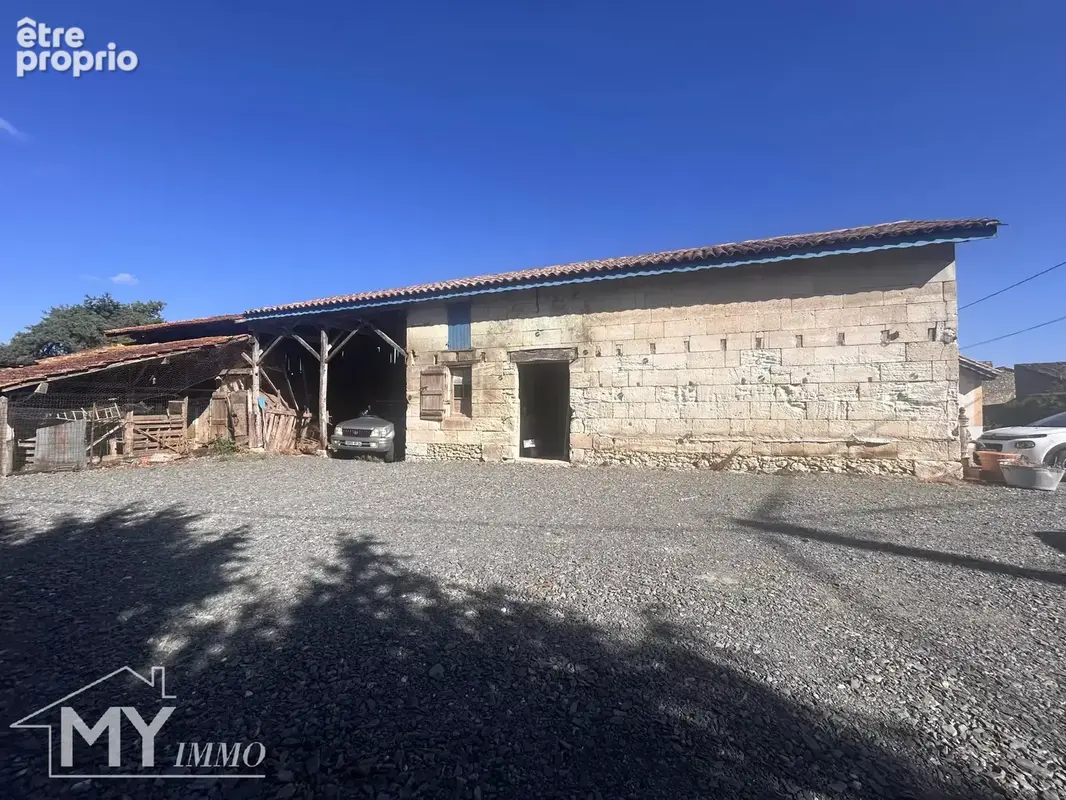 Élégante maison bourgeoise en pierre avec deux granges - photo 24