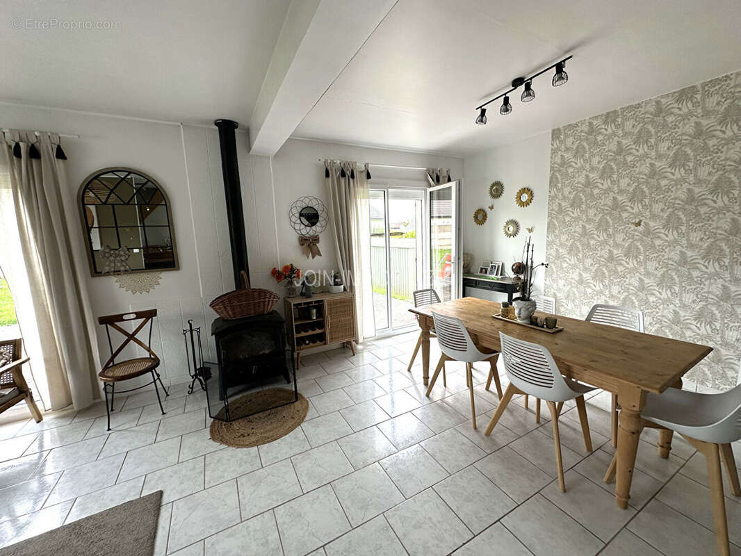 Maison à SAINT-MARTIN-EN-CAMPAGNE