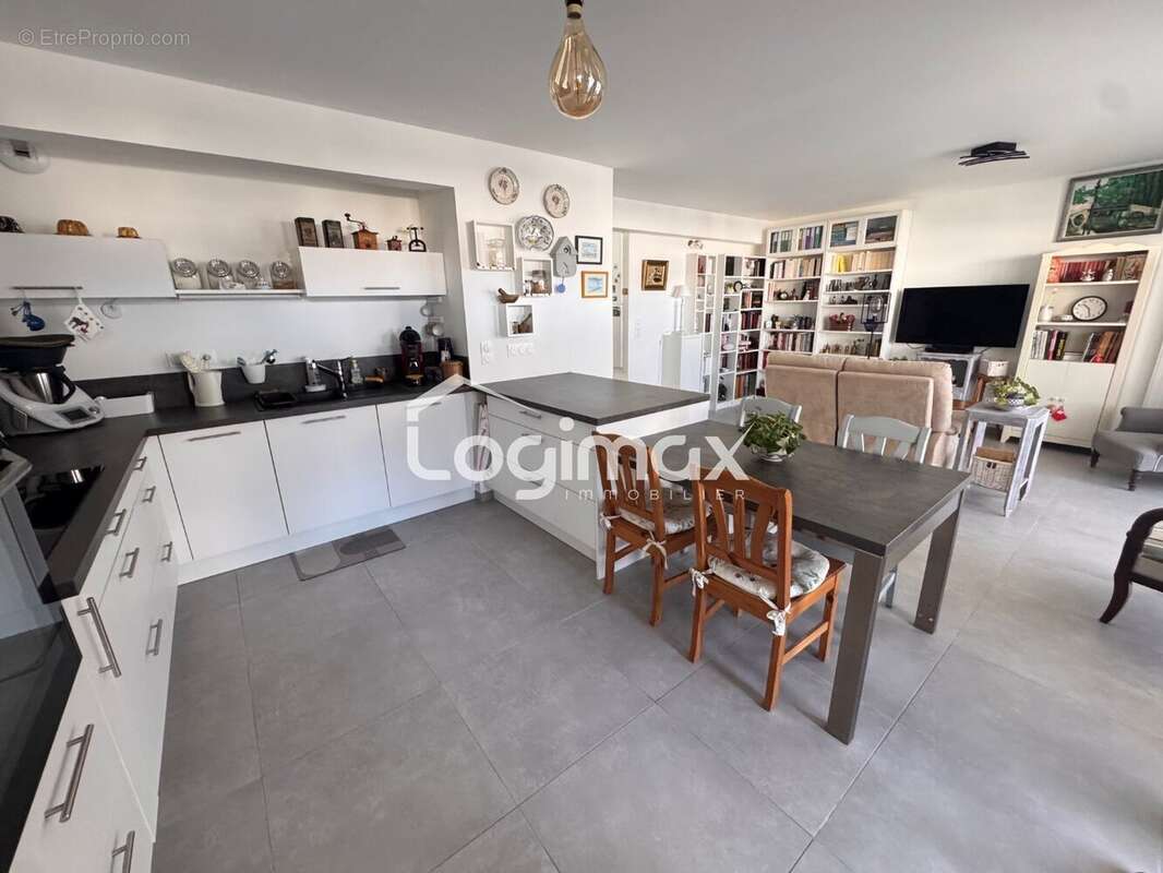 Appartement 83 m² à La Rochelle  - photo 6