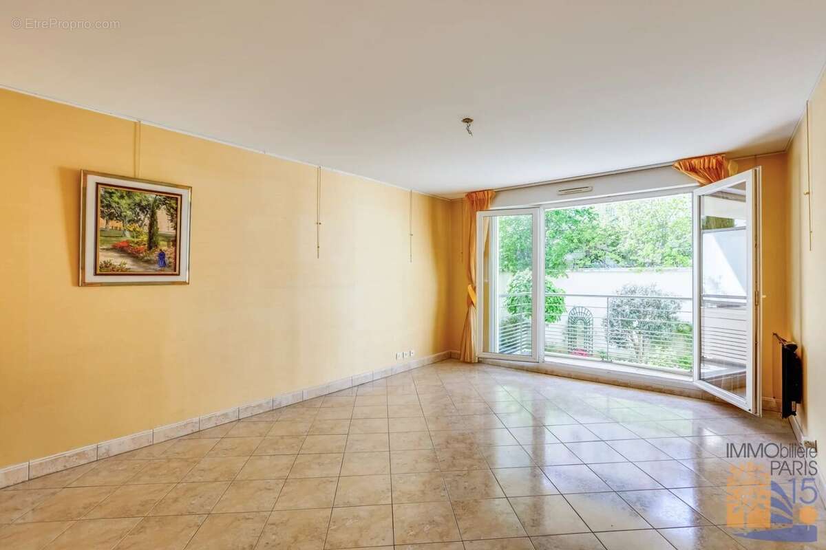 Appartement à PARIS-15E