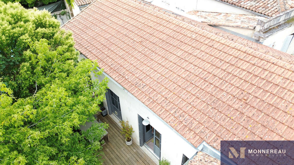 Maison à BARBEZIEUX-SAINT-HILAIRE