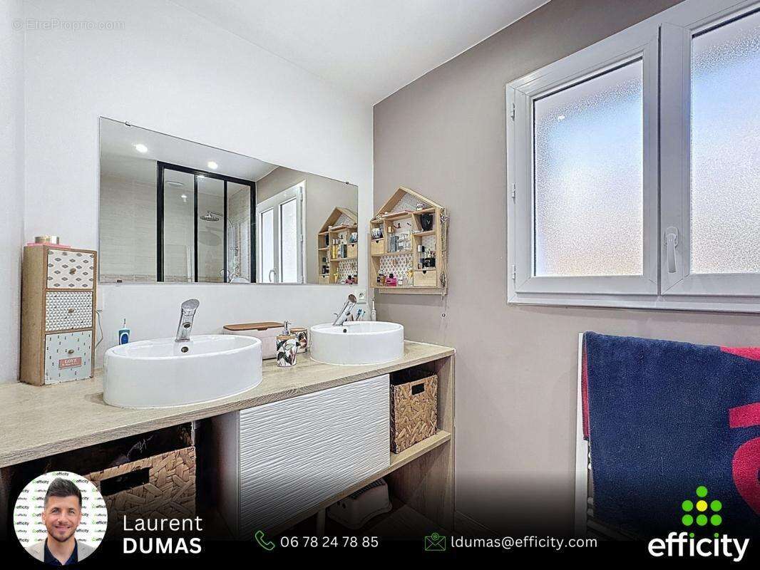 Maison 141 m² à Saint-Andeol-Le-Chateau  - photo 6