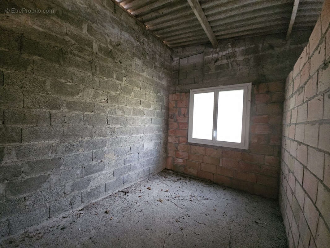 Commerce à LONGUEVILLE