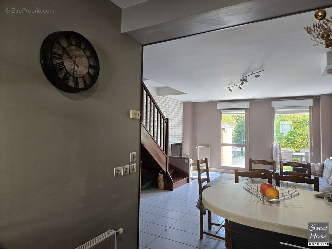 Maison à MAGNY-LES-HAMEAUX