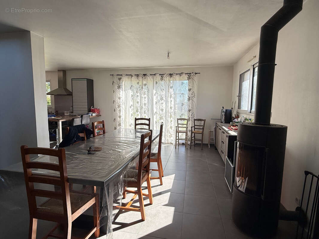 Maison à POIX-DE-PICARDIE