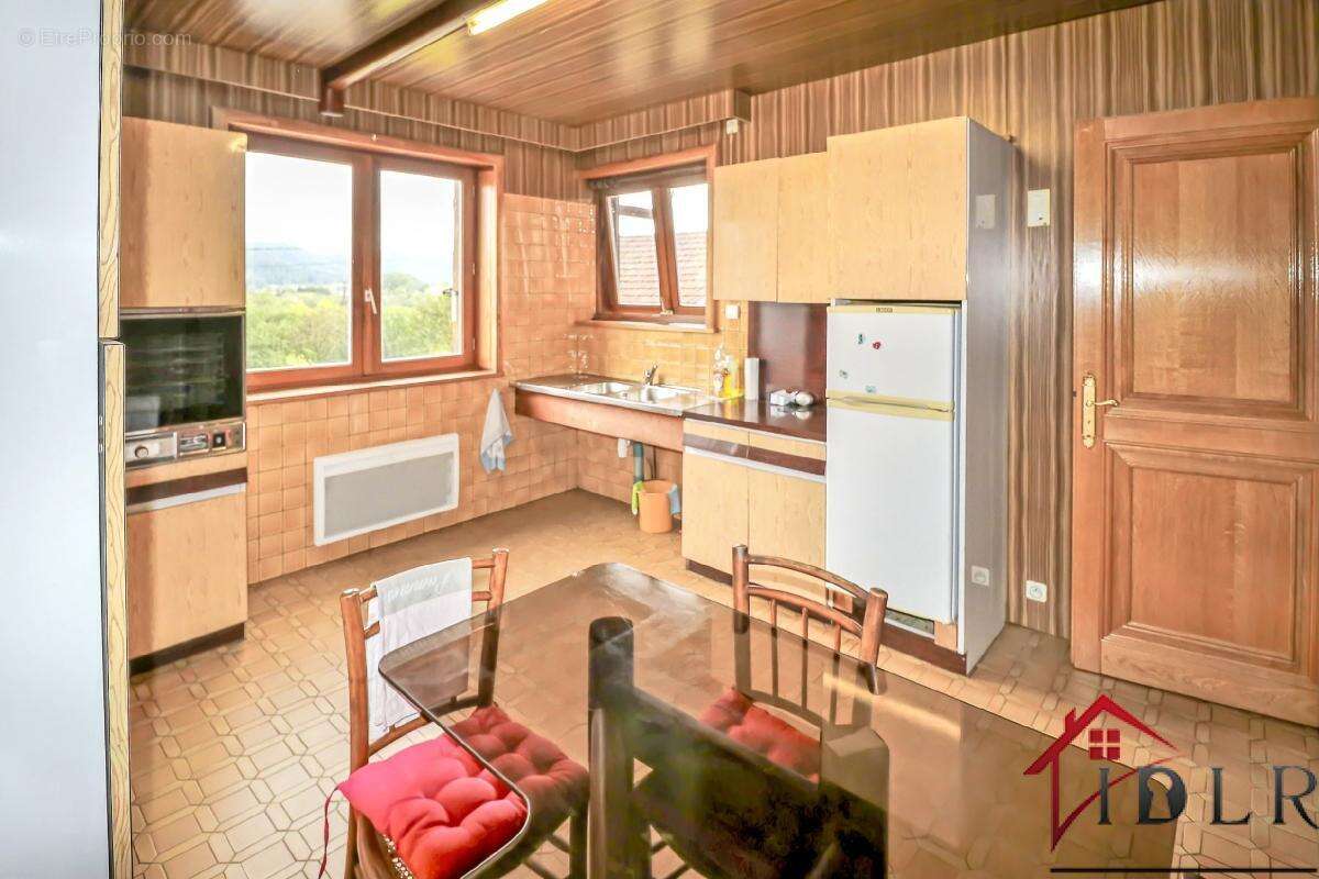 Maison à BROUVELIEURES