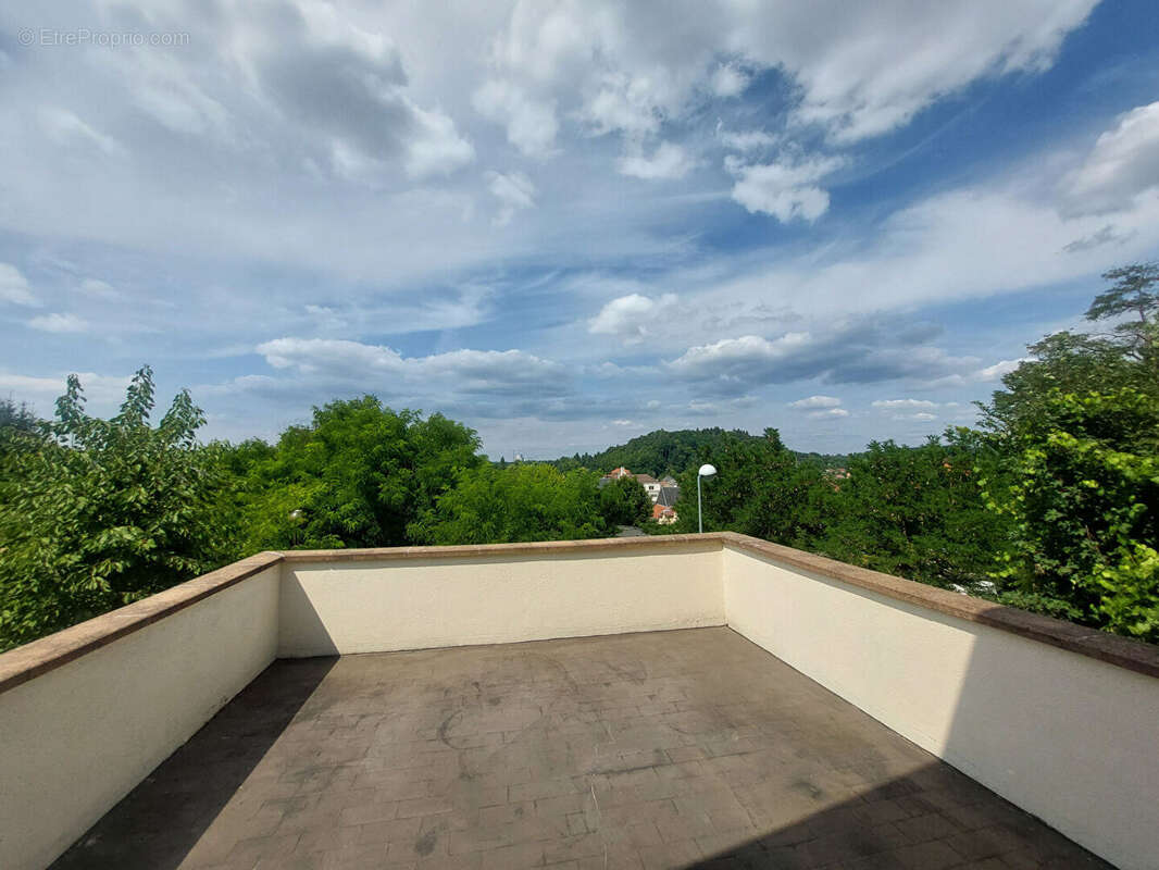 Maison St Avold 8 pièce(s) 141.23 m2 - photo 2