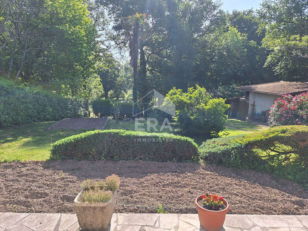 Maison à MONTPON-MENESTEROL