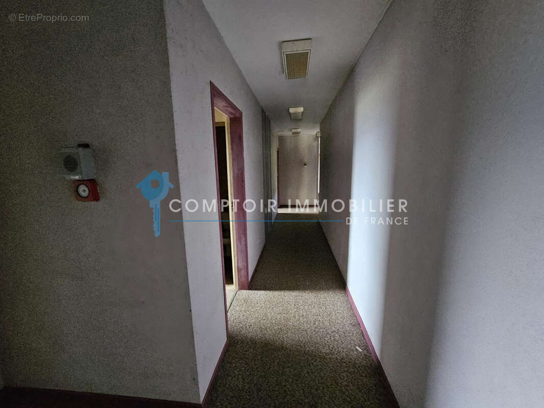 A vendre 31510 Barbazan- Ancien hôtel à rénover totalement de 729 m2 sur parcelle de 2520 m2 - photo 8