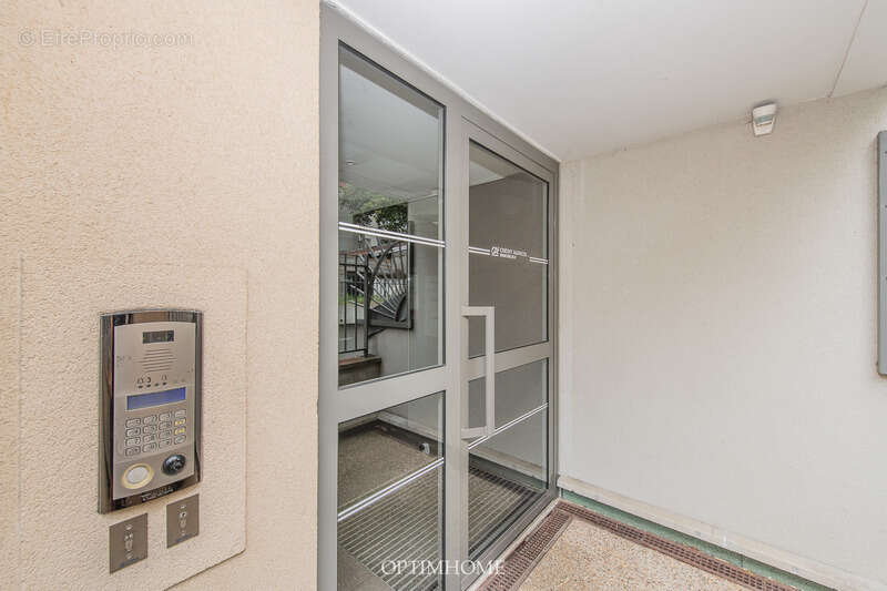 Mairie des lilas -  immeuble 2012 - appartement 3 pièces - 2 chambres– 53 m² – - photo 23