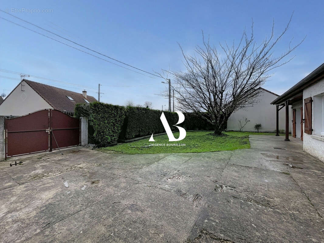 Maison à MAISON-ROUGE