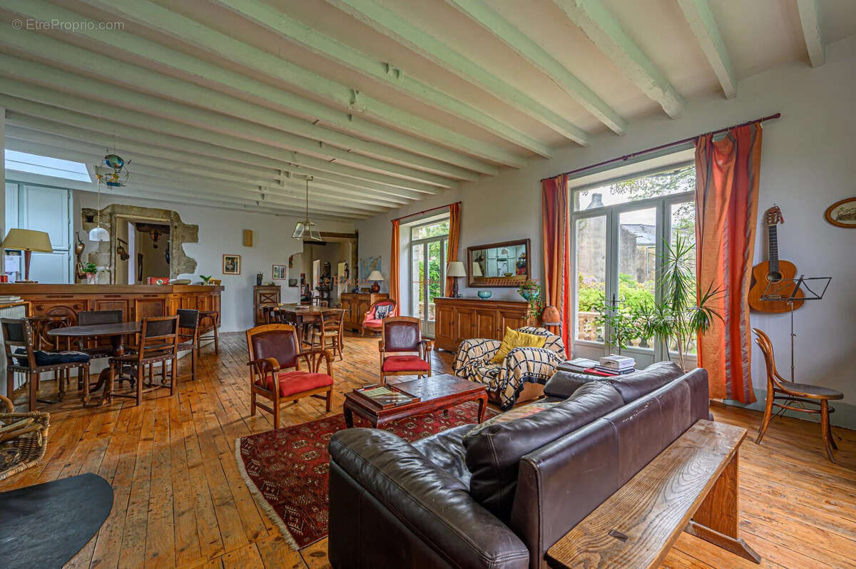 Maison à ROCHEFORT-EN-TERRE