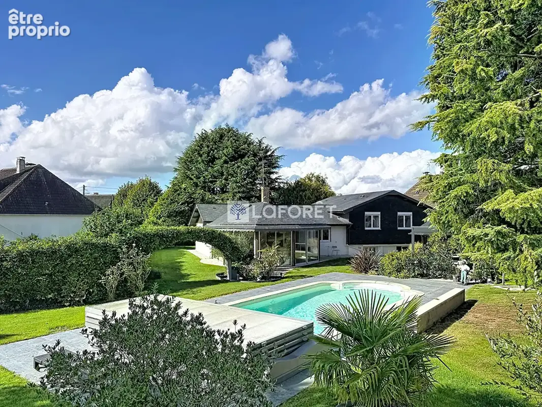Photo Maison à Boos au prix de 495 000€