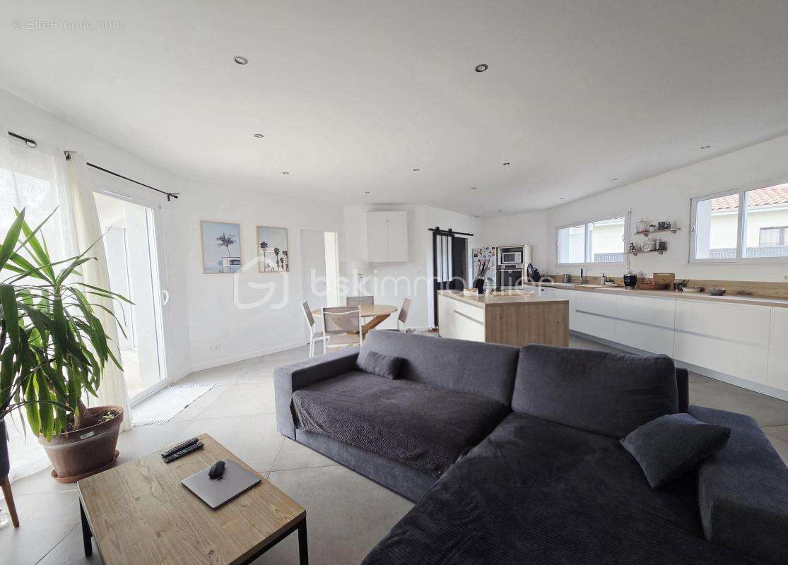 Maison à TERCIS-LES-BAINS