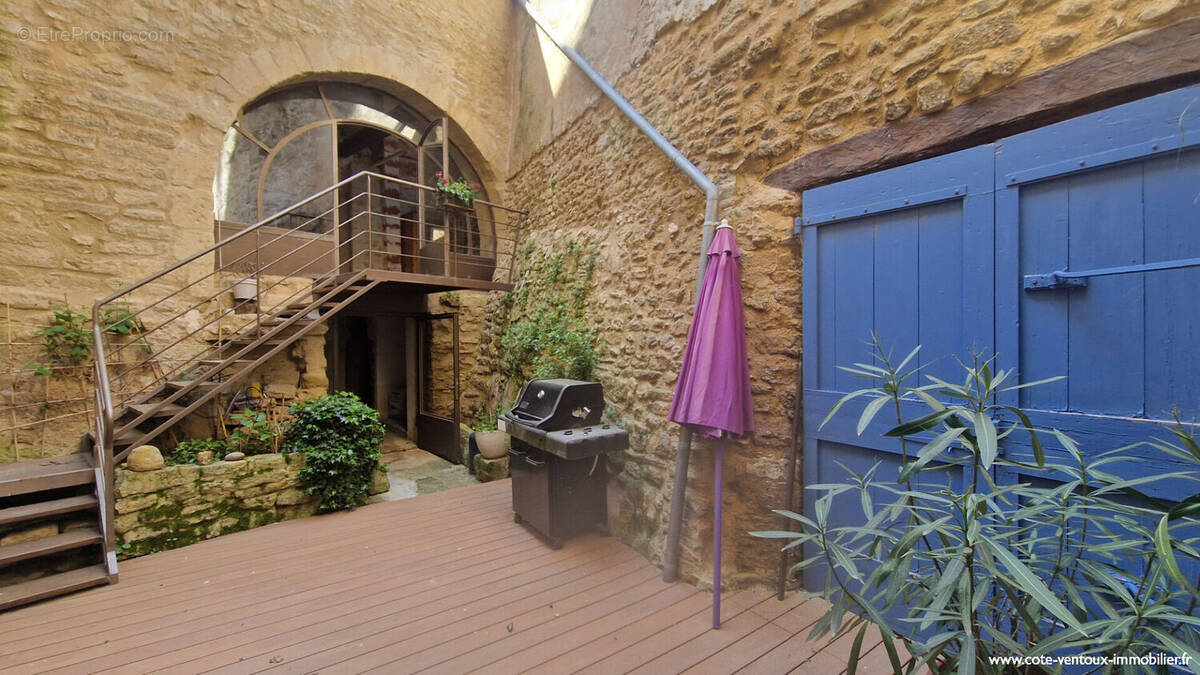 Maison à MALAUCENE