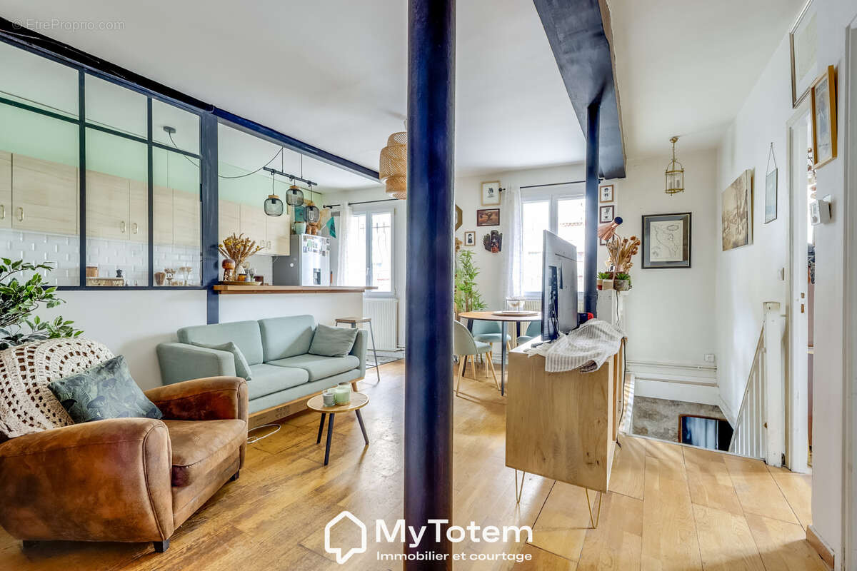 BAS MONTREUIL   À quelques minutes du métro   Appartement 3 pièces avec espace aménagé en sous-sol   86 m2 au - photo 5