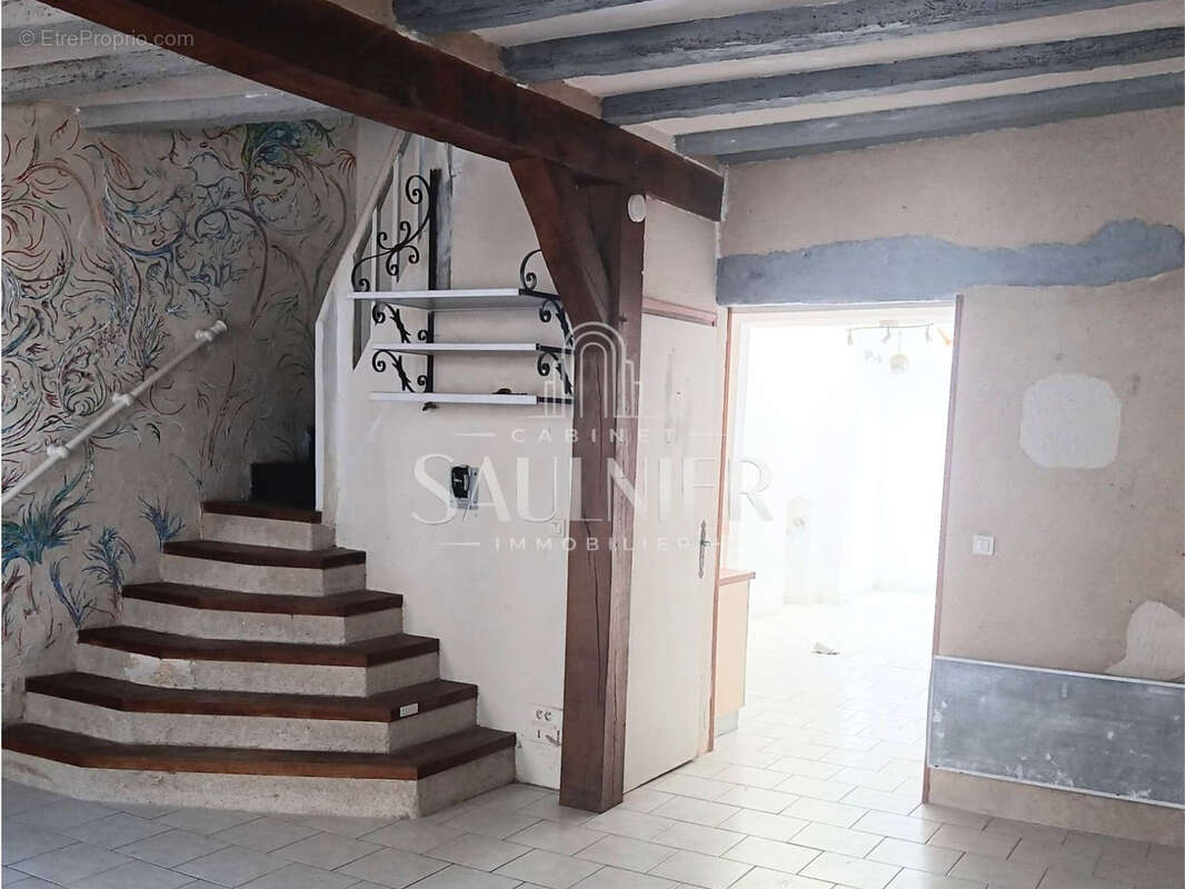 Maison à MONTRICHARD