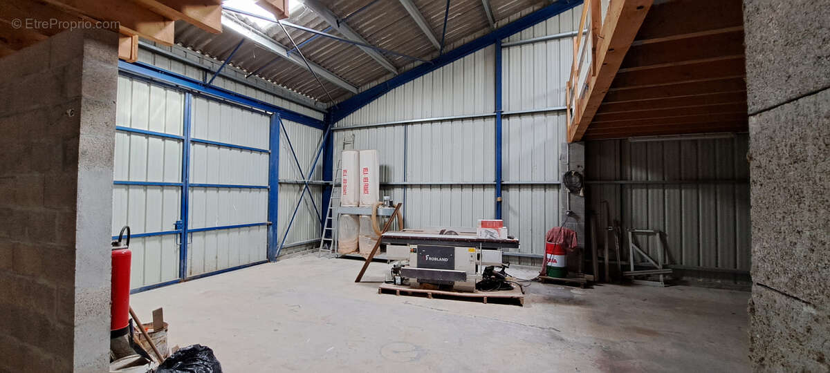 Commerce à PONT-L&#039;ABBE-D&#039;ARNOULT