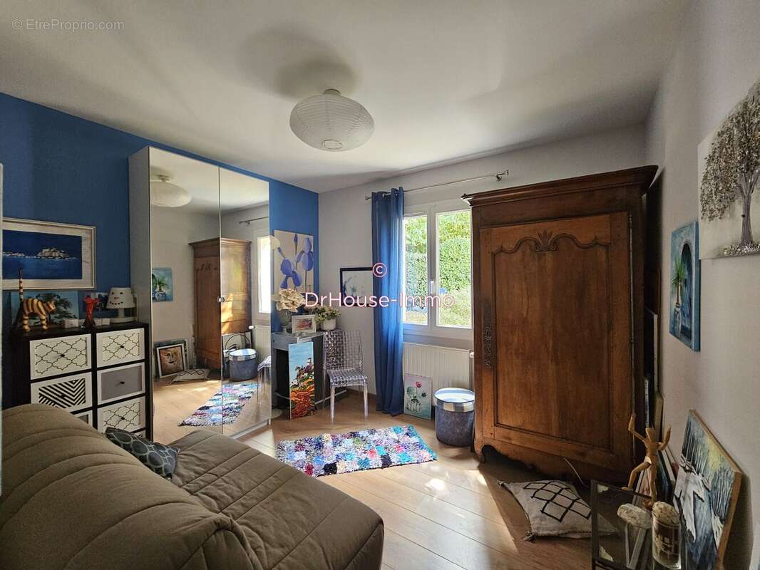 Maison 118 m² à La Creche  - photo 5