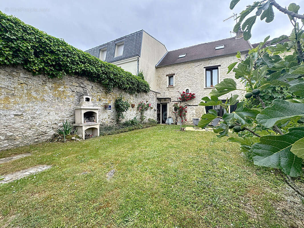 Maison à LAMORLAYE