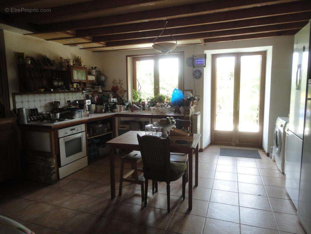 Maison 129 m² à Pance  - photo 5