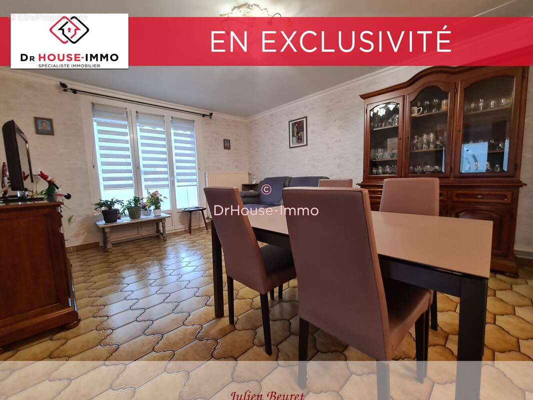 Maison 112 m² à Uzelle  - photo 8