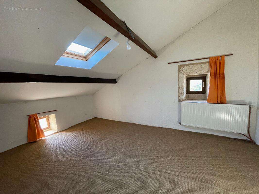 Maison en pierre  4 pièce(s) 88 m2 - photo 8