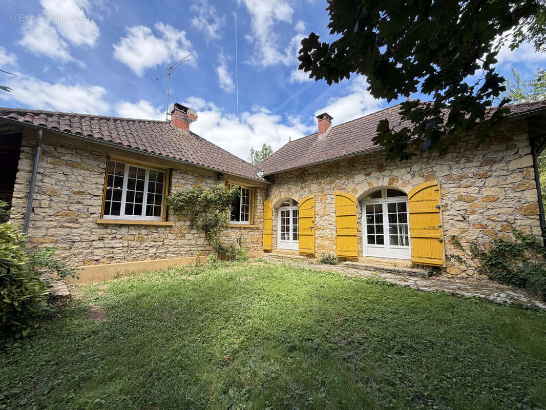 Maison à DURAVEL