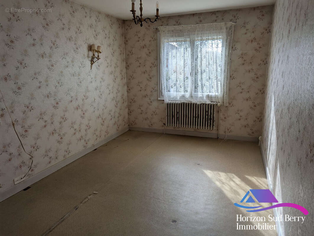 Chambre 3 - Maison à MONTGIVRAY