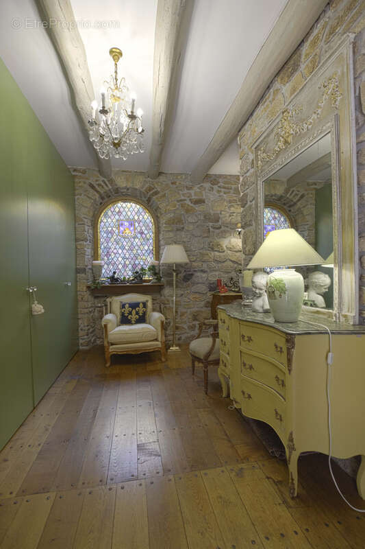 Maison à CHAUDES-AIGUES