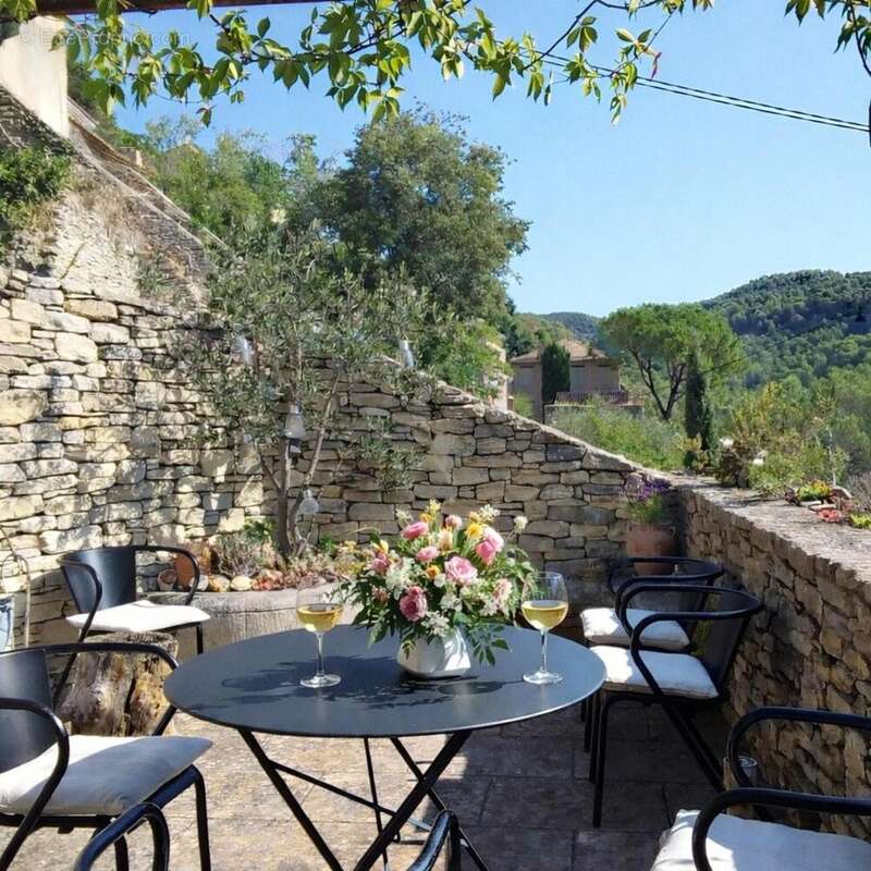 Photo 2 - Maison à SAUMANE-DE-VAUCLUSE
