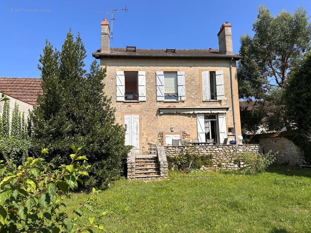 Maison à PERTHES