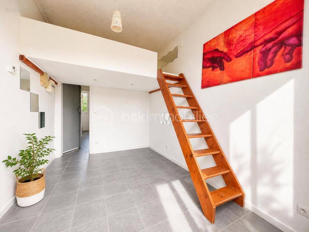 Appartement à BAGNEUX