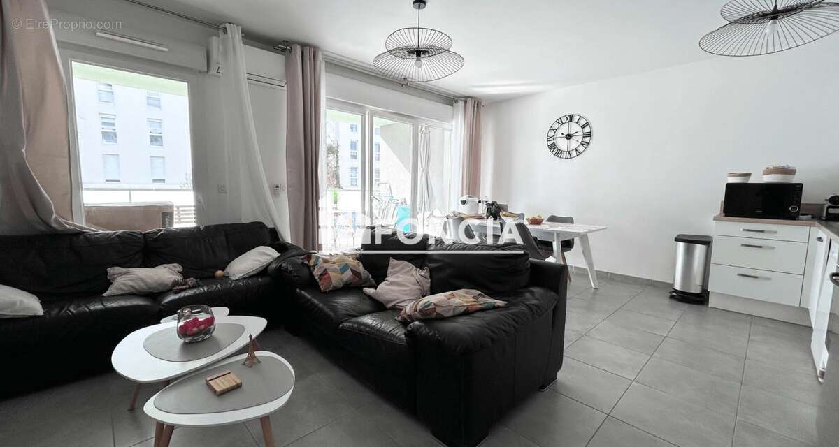 Appartement à MARSEILLE-12E
