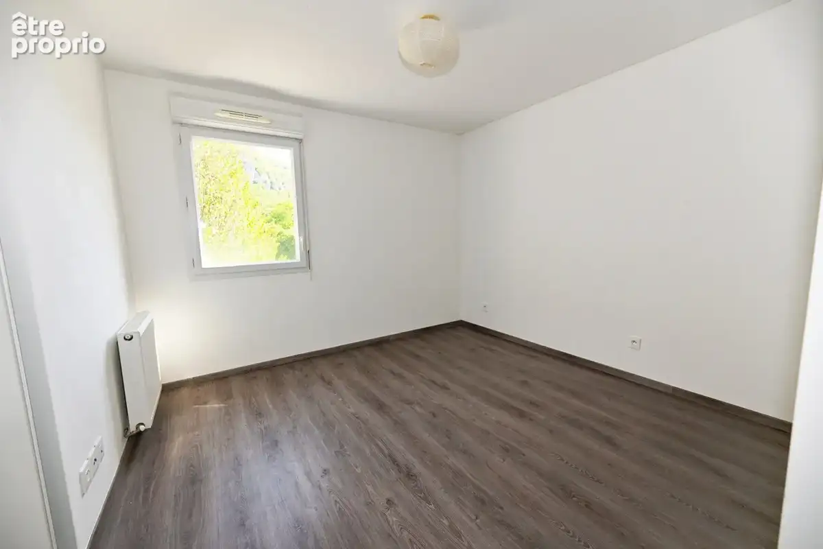 appartement t 4 terrasse garage et place privative - photo 7