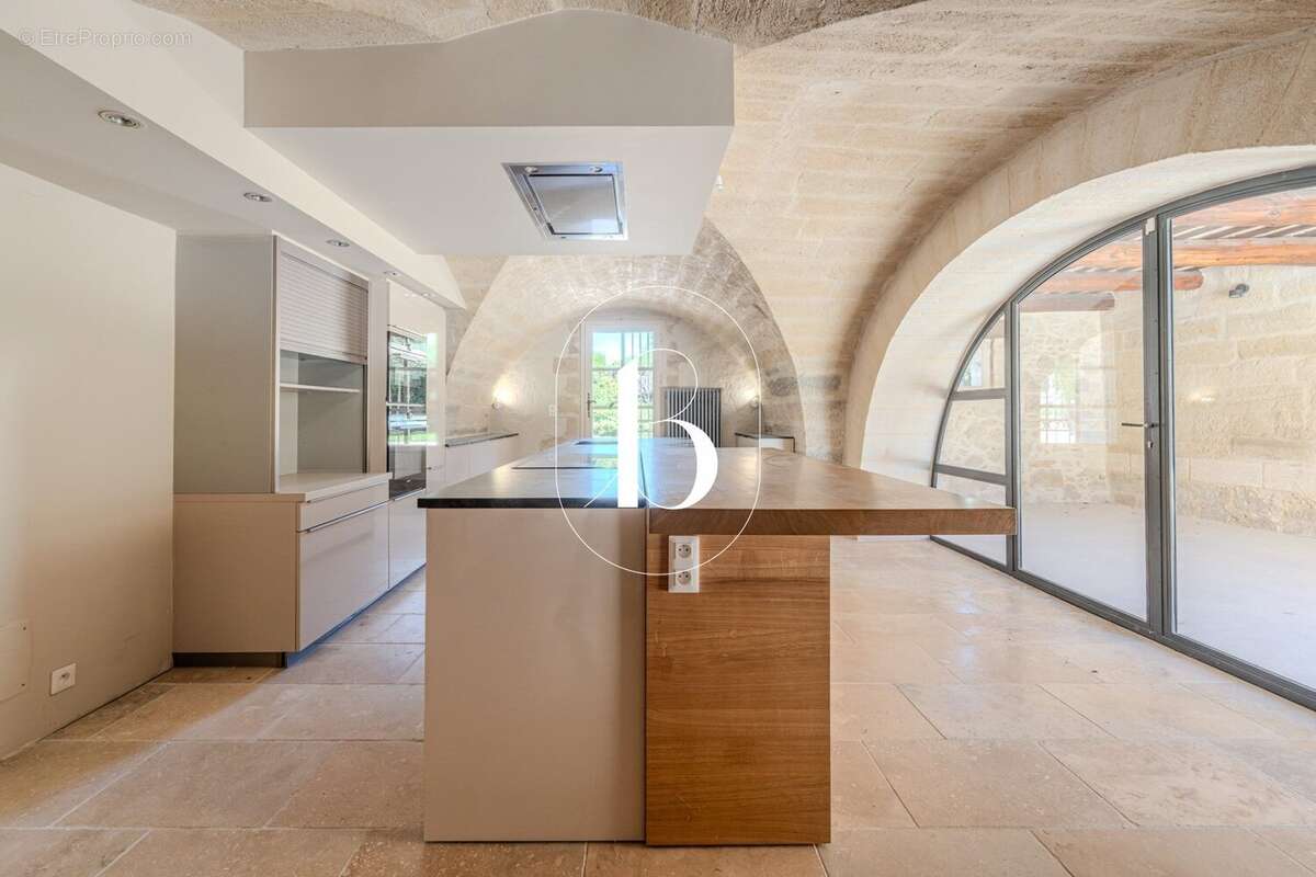 Maison à UZES