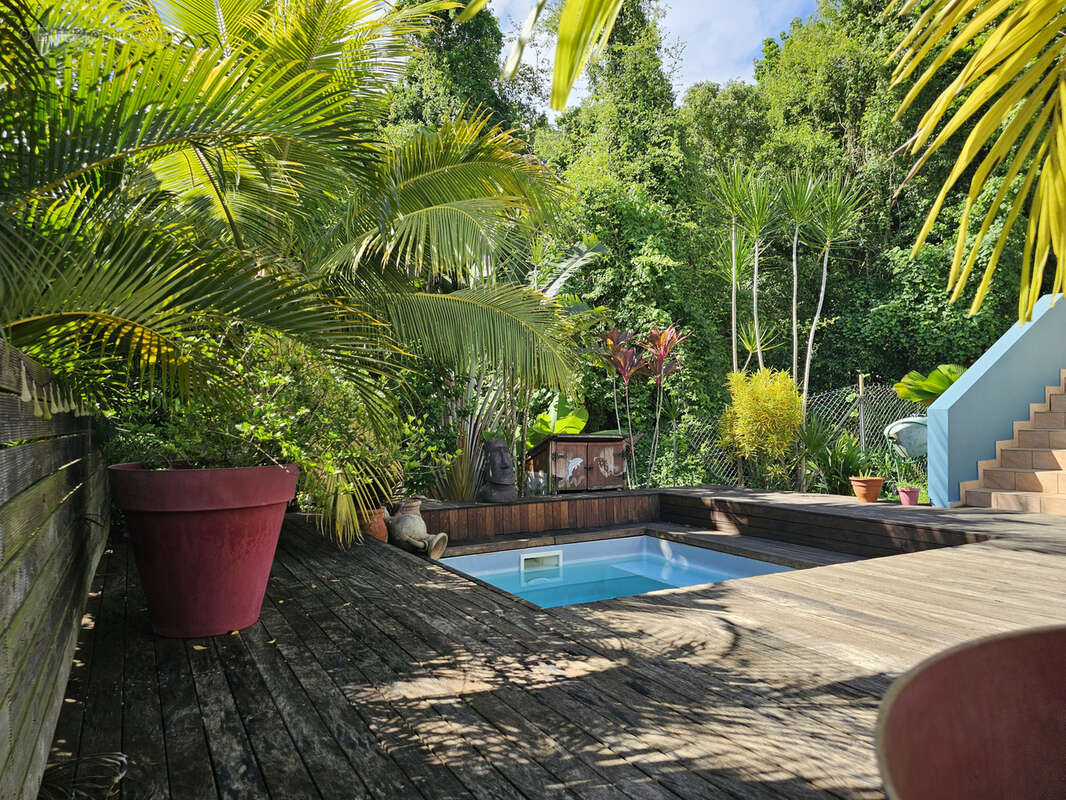 Maison à LES TROIS-ILETS