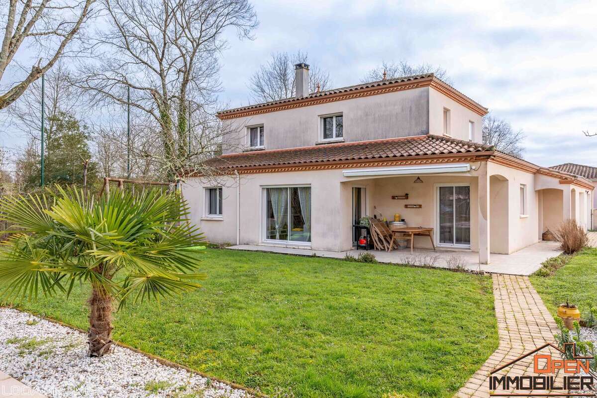 Maison à SAINT-SYLVESTRE-SUR-LOT