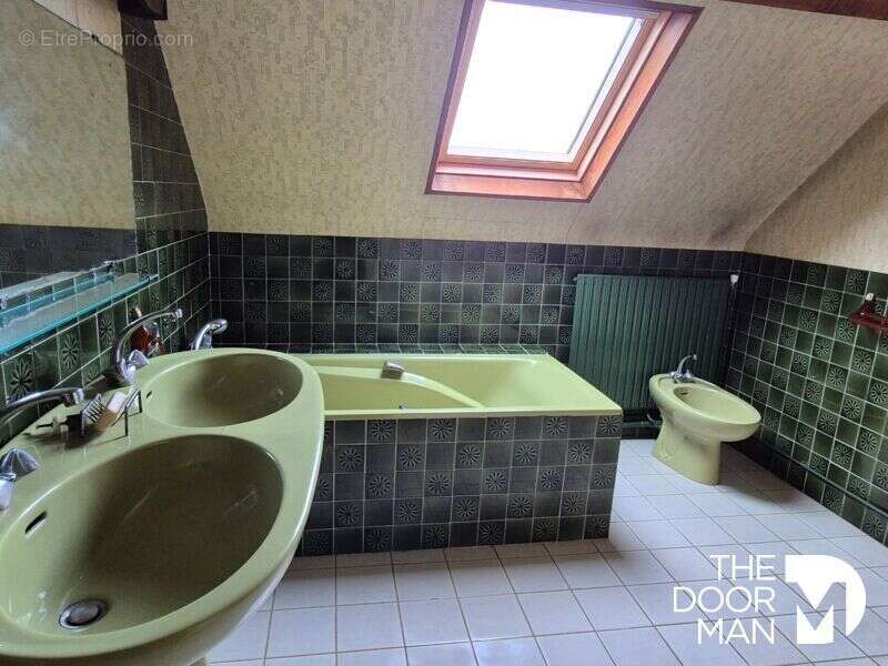 Maison à LE PERRAY-EN-YVELINES